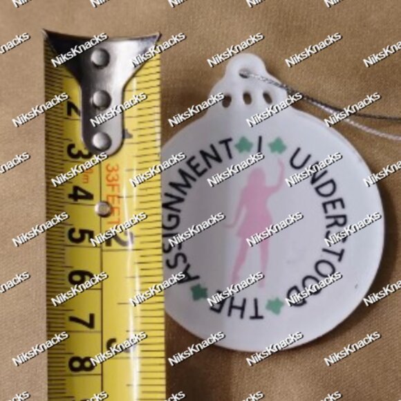 Pink & Green Holiday Magic! Sorority-Inspired Flat Ornaments – Pretty Pose - Picture 6 of 11